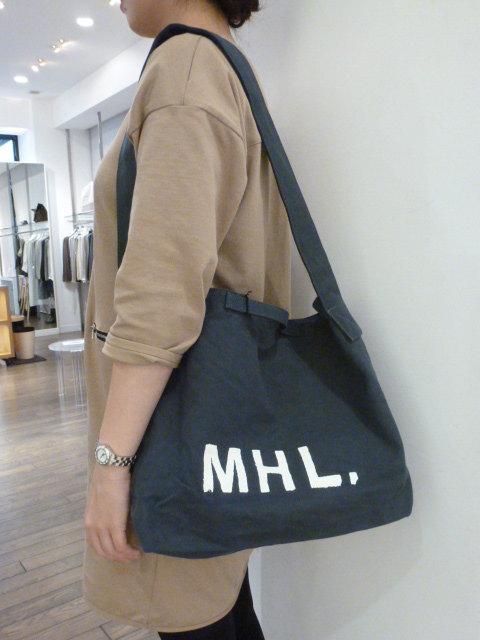 MHL.　斜めかけバッグ